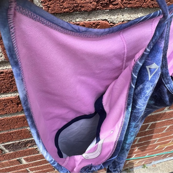 Ivivva by Lululemon Girl's Blue Tie Dye Tank Top Size 12 Activewear - Picture 5 of 8